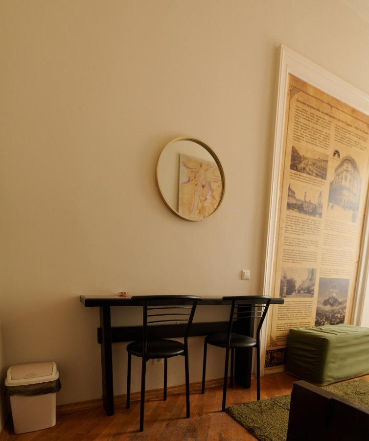Old City Hotel Lviv Buitenkant foto