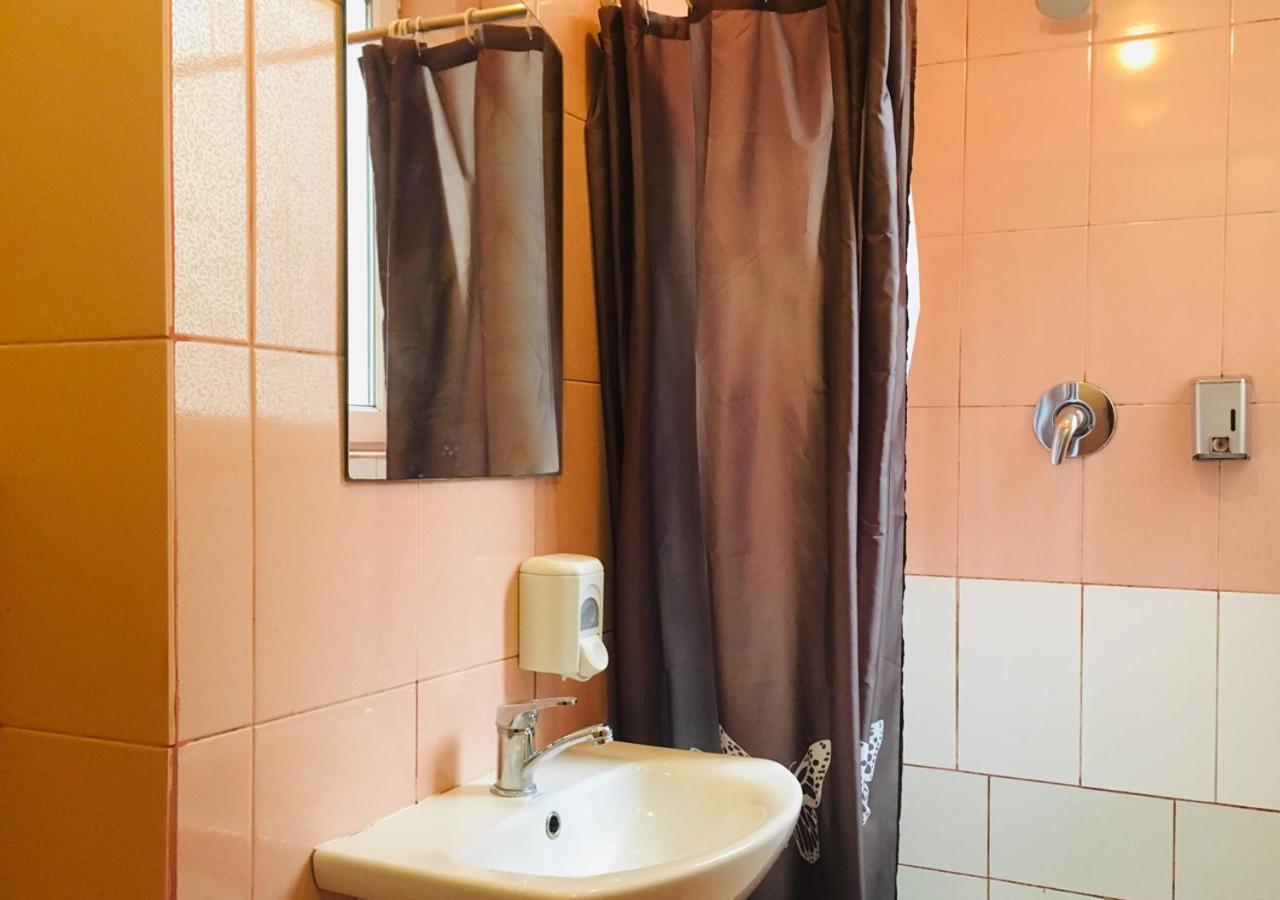 Old City Hotel Lviv Buitenkant foto